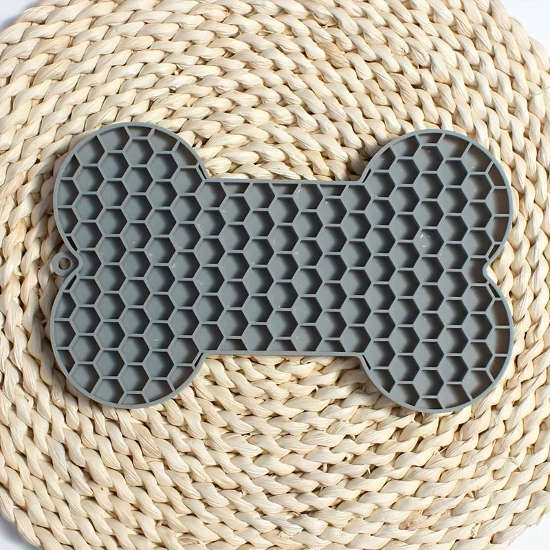 SLOW FEEDER EATING (reduce choking)-Silicone Licking Pad Pet Dog Lick Pad Bath Peanut Butter Licking Feeder Cats Lick Mat Feeding Dog Lick Mat